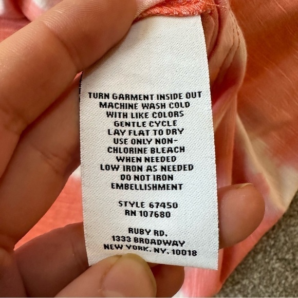 Ruby Rd. Coral Batik Tie Dye Soft Stretch Jersey Tunic Top NWT - Picture 5 of 5